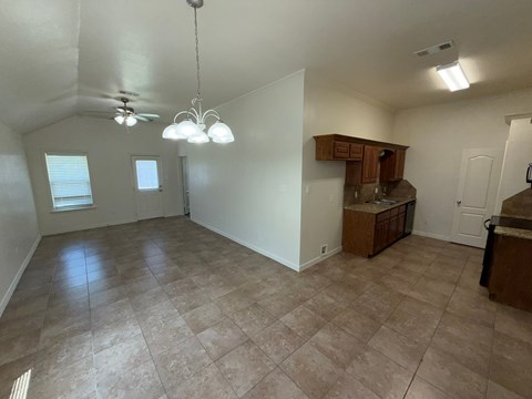 8310 Saddle Brook Drive 3 Beds Apartment for Rent