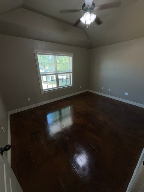 910 Ferrara Circle 3 Beds Apartment for Rent