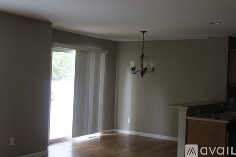 Source URL: https://prod-avail.s3.amazonaws.com/public_images/37436161/listing/IMG_1026.JPG