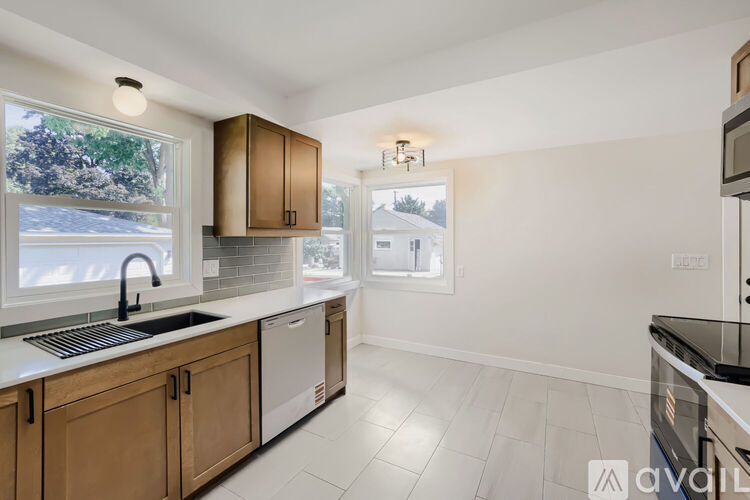 7335 Penn Ave S 5 Beds Single Family Home for Rent - Photo gallery 4