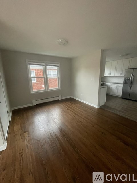907 North Northwest Highway 3 Beds Apartment for Rent