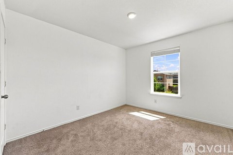 Source URL: https://prod-avail.s3.amazonaws.com/public_images/43128558/listing/16-web-or-mls-3319-angus-crossing.jpg