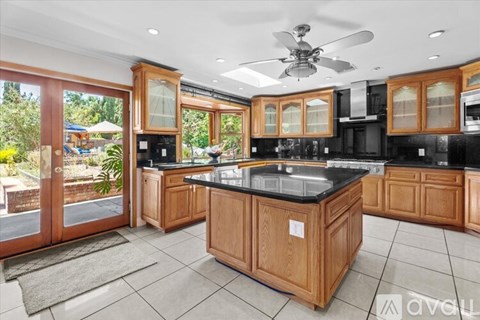 Source URL: https://prod-avail.s3.amazonaws.com/public_images/43127964/listing/18-DSC00065.jpg
