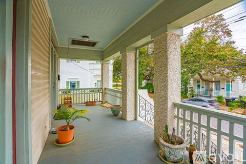 Source URL: https://prod-avail.s3.amazonaws.com/public_images/43127360/listing/2-web-or-mls-Audobon_-.jpg