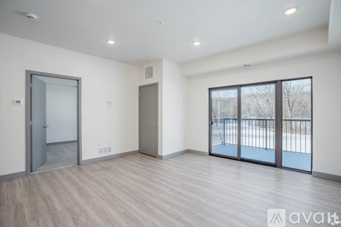 Source URL: https://prod-avail.s3.amazonaws.com/public_images/43126277/listing/Axis-Lofts_003.jpg