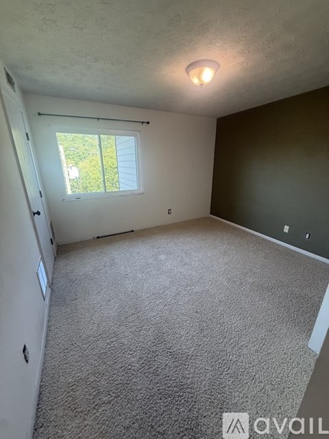 Source URL: https://prod-avail.s3.amazonaws.com/public_images/43126033/listing/IMG_1235.jpeg