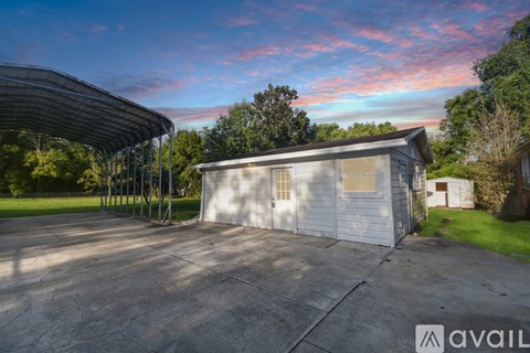 Source URL: https://prod-avail.s3.amazonaws.com/public_images/43125170/listing/DSC_7354.jpg