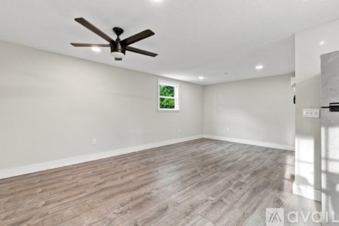 Source URL: https://prod-avail.s3.amazonaws.com/public_images/43125166/listing/DSC_7300.jpg