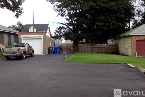 Source URL: https://prod-avail.s3.amazonaws.com/public_images/43107500/listing/Photo_on_7-31-23_at_5.32_PM.jpg