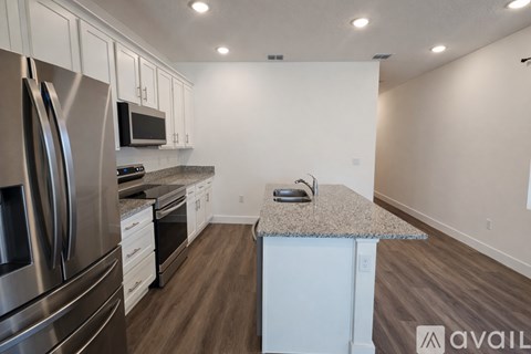 Source URL: https://prod-avail.s3.amazonaws.com/public_images/43119894/listing/Kitchen_to_Hallway.png