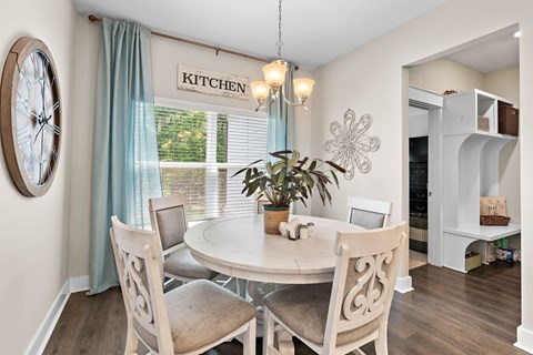 1327 Batbriar Rd 4 Beds Apartment for Rent