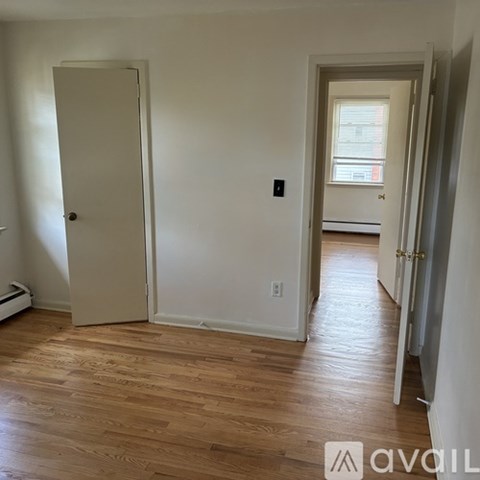 Source URL: https://prod-avail.s3.amazonaws.com/public_images/43135148/listing/IMG_0752.jpeg