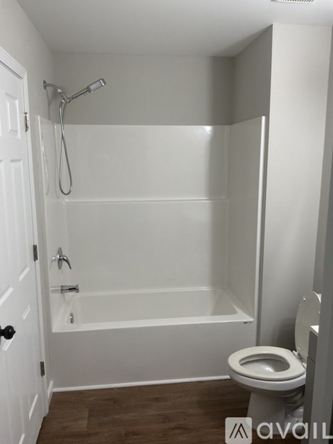 Source URL: https://prod-avail.s3.amazonaws.com/public_images/43131536/listing/IMG_0034.jpeg