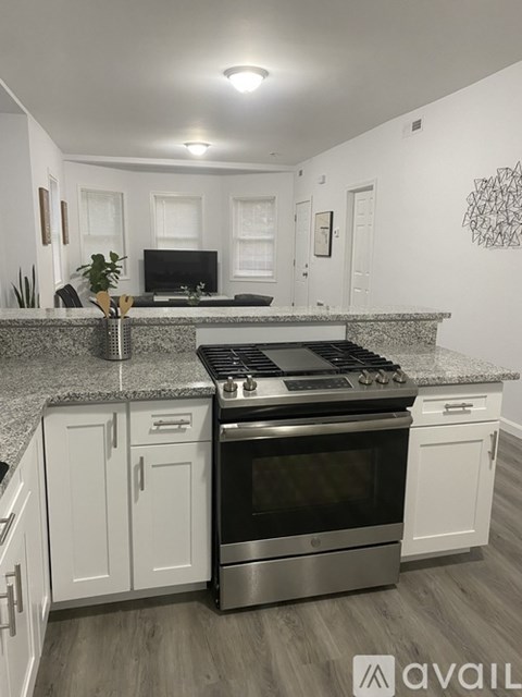 383 Academy Avenue 3 Beds Apartment for Rent