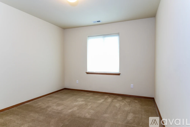 11607 26th Ave S 4 Beds Single Family Home for Rent - Photo gallery 3