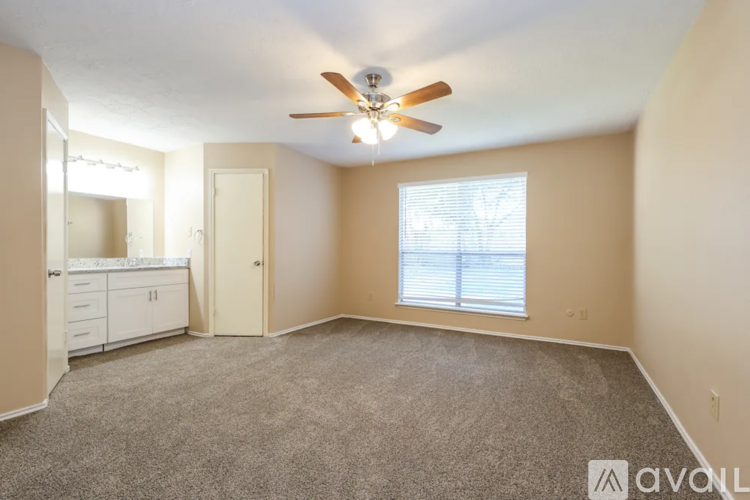 12012 Fork Creek Dr 4 Beds Single Family Home for Rent - Photo gallery 5