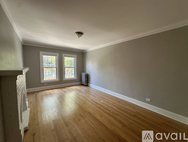 2341 W Rosemont Ave 1 Apartment for Rent - Photo gallery 2