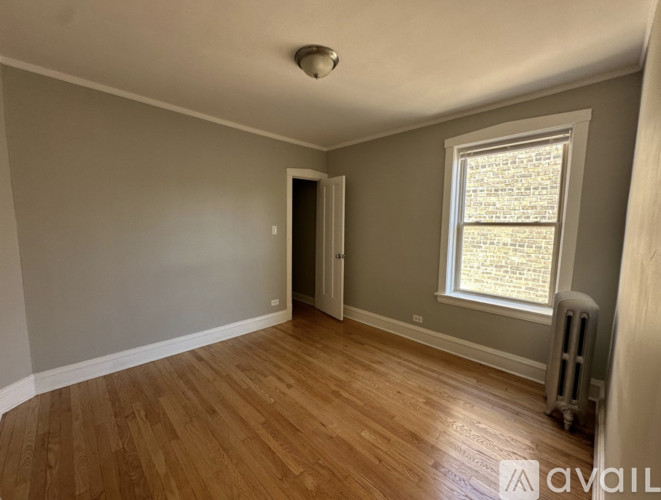 2341 W Rosemont Ave 1 Apartment for Rent - Photo gallery 3