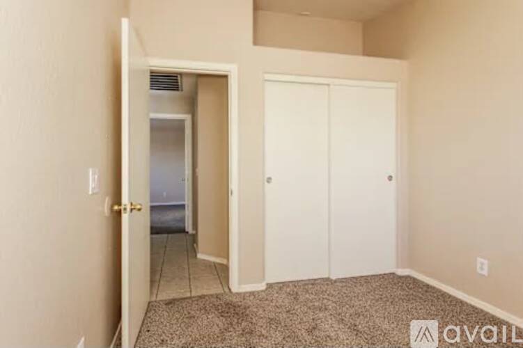 3545 41st Avenue 3 Beds Single Family Home for Rent - Photo gallery 4