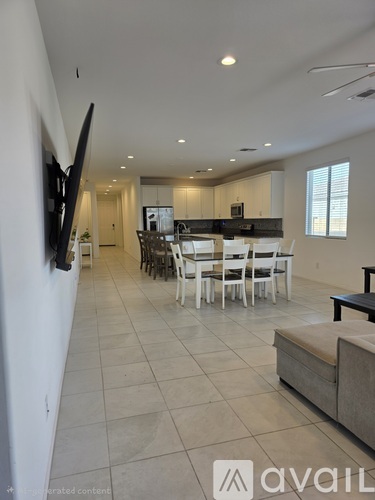 1225 E Jahns Dr 4 Beds Single Family Home for Rent - Photo gallery 3