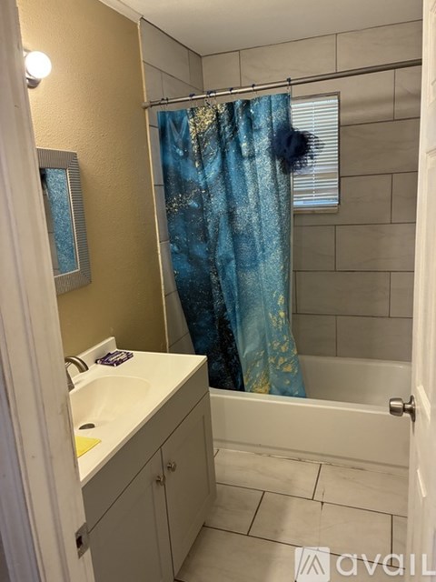 1512 West 12Th Street 3 Beds Apartment for Rent