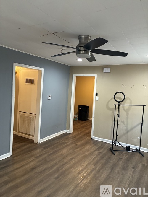 1512 West 12th Street 3 Beds Single Family Home for Rent - Photo gallery 4
