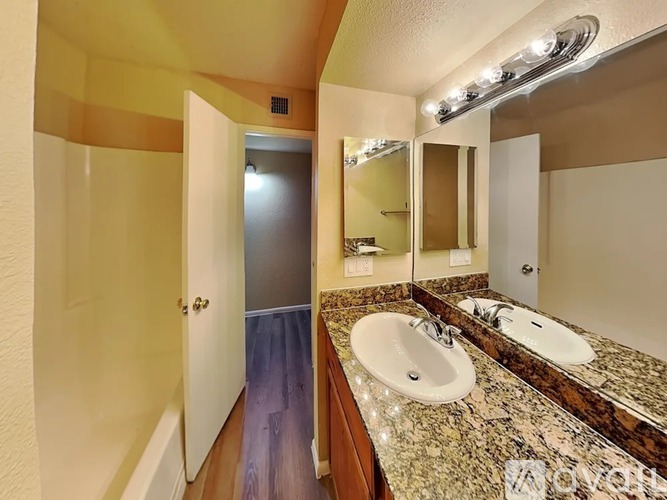 4626 W Carol Ave 3 Beds Single Family Home for Rent - Photo gallery 3