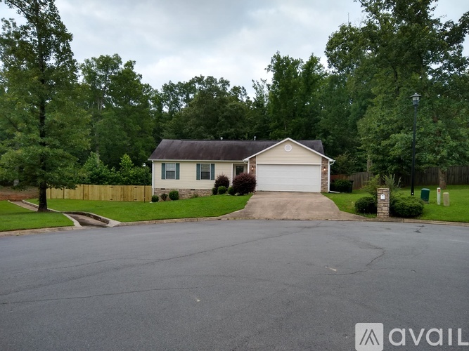401 Hayley Court 3 Beds Single Family Home for Rent - Photo gallery 1