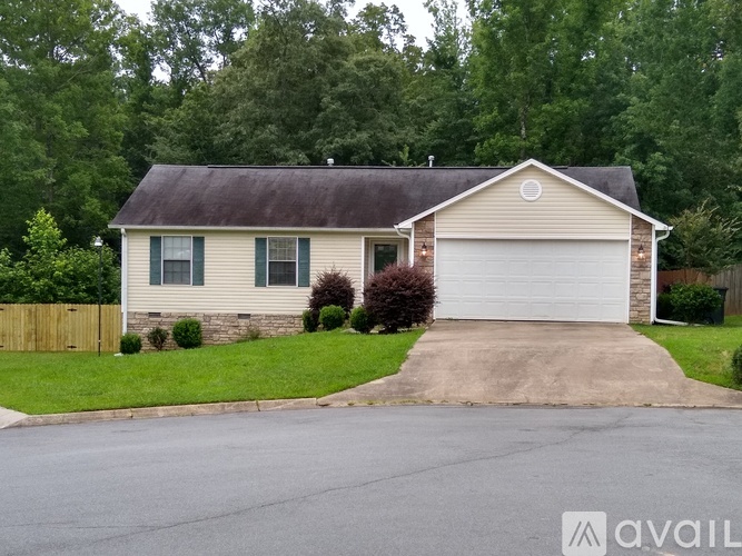 401 Hayley Court 3 Beds Single Family Home for Rent - Photo gallery 2