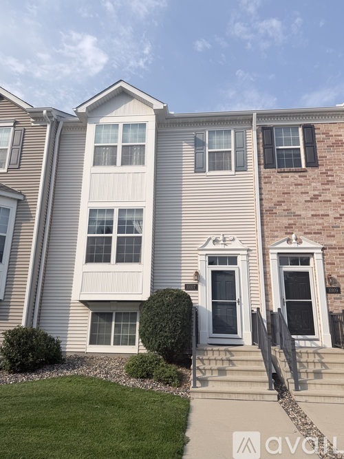 10107 Indigo Dr 3 Beds Townhouse for Rent - Photo gallery 1