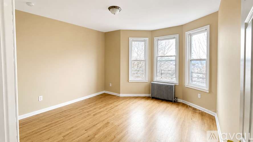 43 Currans Lane 3 Beds Single Family Home for Rent - Photo gallery 4