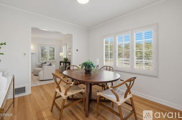 Source URL: https://prod-avail.s3.amazonaws.com/public_images/43108979/listing/dining___living.jpg
