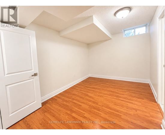 BASEMENT - 17 FERNCLIFFE CRESCENT 2 Beds House for Rent - Photo gallery 4