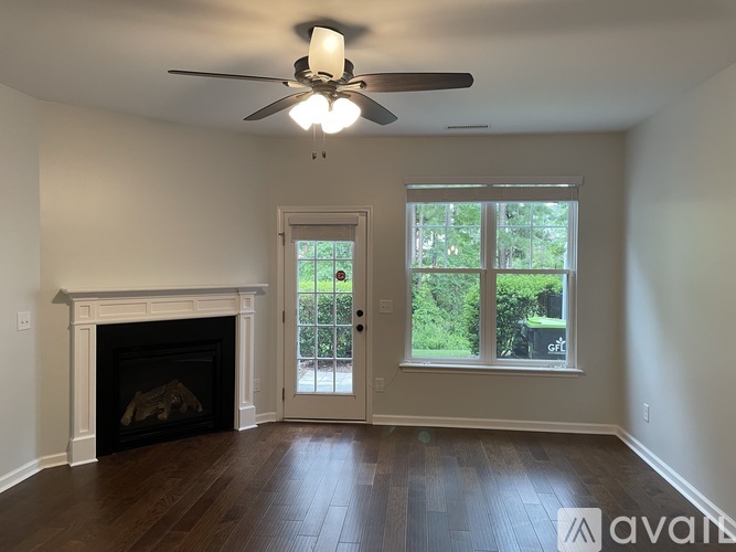 100 Stratford Lakes Drive 2 Beds Single Family Home for Rent - Photo gallery 2