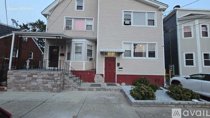 14 43rd Street 3 Beds Single Family Home for Rent - Photo gallery 3
