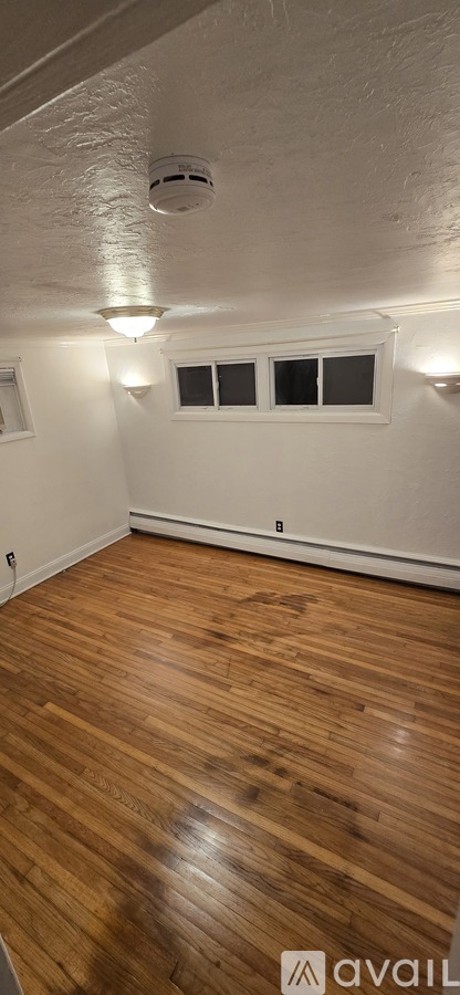 1073 Cherry Street 4 Beds Single Family Home for Rent - Photo gallery 5