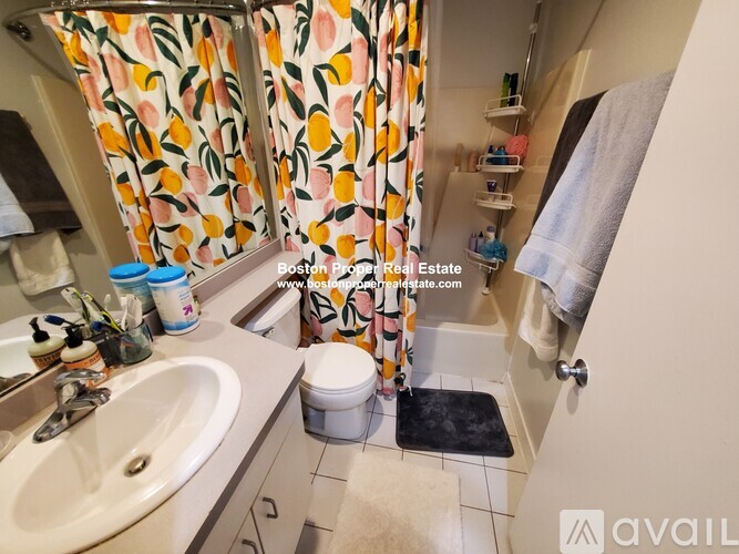 1661 Washington St 2 Beds Apartment for Rent - Photo gallery 2