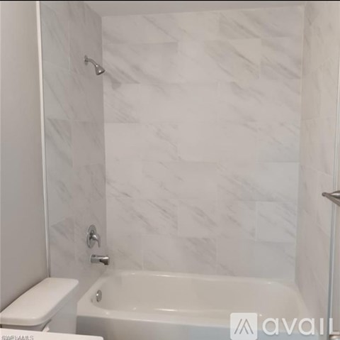 1019 Winters St E 4 Beds Apartment for Rent