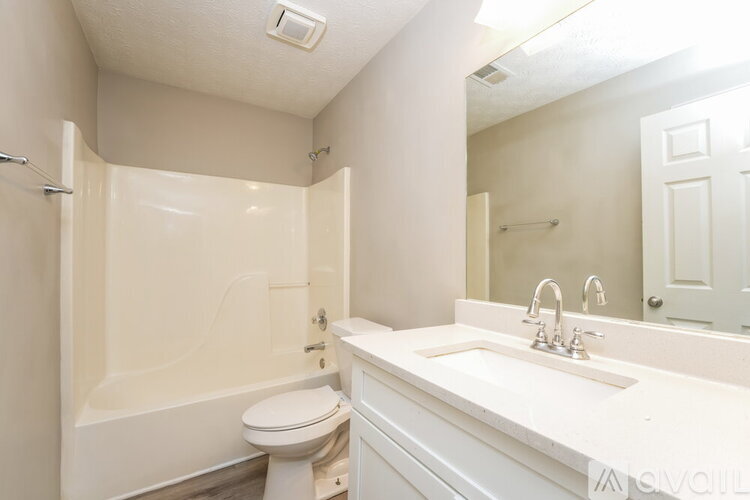 667 Stonecrest Dr 3 Beds Single Family Home for Rent - Photo gallery 4