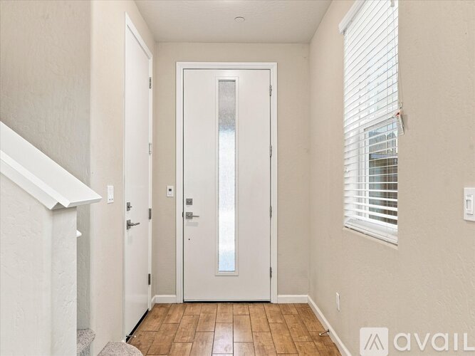 1118 Elevations Wy W 3 Beds Single Family Home for Rent - Photo gallery 3