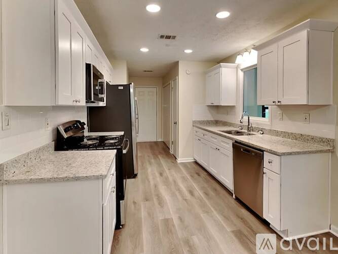1916 Ash Court 3 Beds Single Family Home for Rent - Photo gallery 2