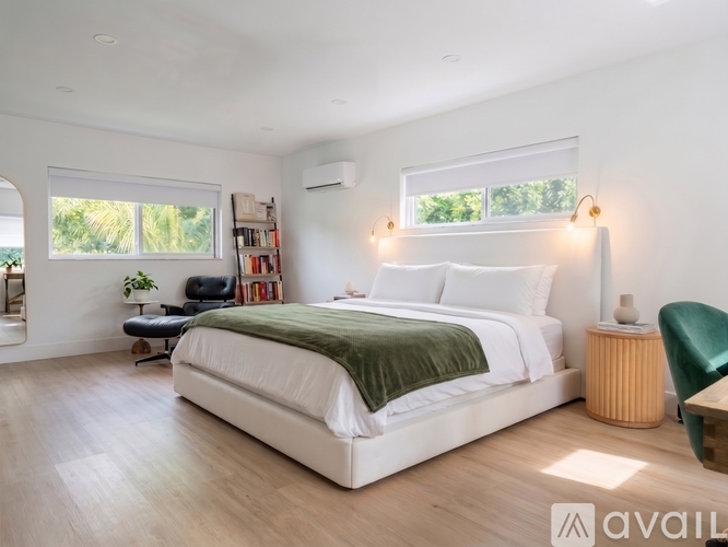 85 Northwest 103rd Street 3 Beds Single Family Home for Rent - Photo gallery 4