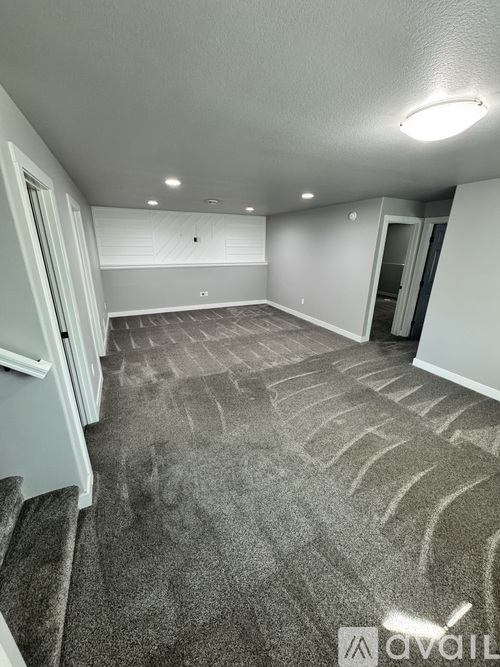 622 6th Street East 4 Beds Single Family Home for Rent - Photo gallery 4