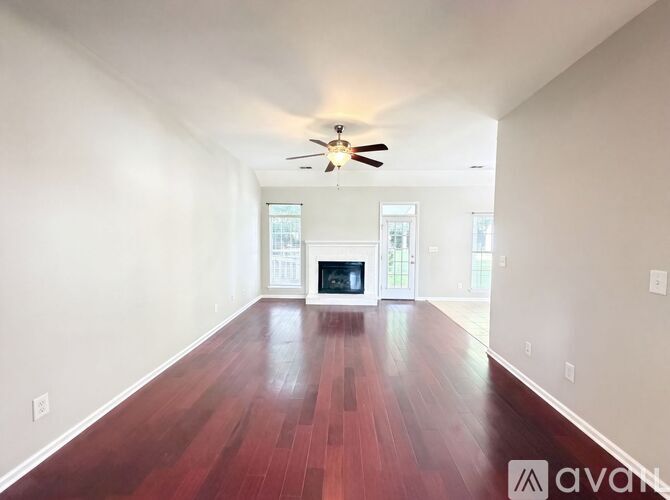 8537 Albury Walk Ln 3 Beds Single Family Home for Rent - Photo gallery 2