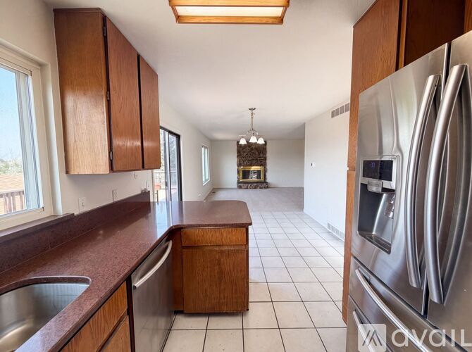 8274 W Plymouth Pl 3 Beds Single Family Home for Rent - Photo gallery 3