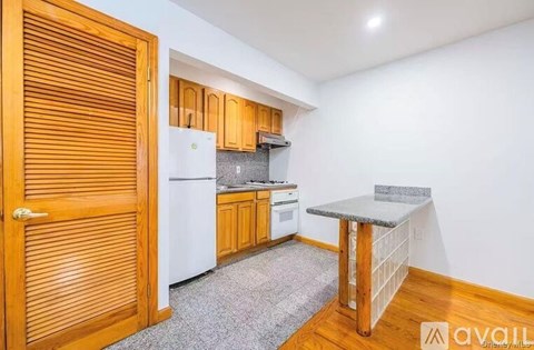 165 Elizabeth St 1 Apartment for Rent