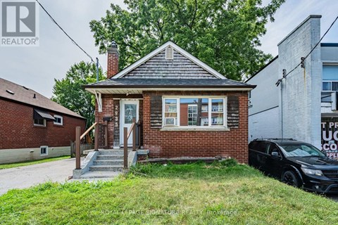 2935 ST CLAIR AVENUE E 3 Beds Apartment for Rent