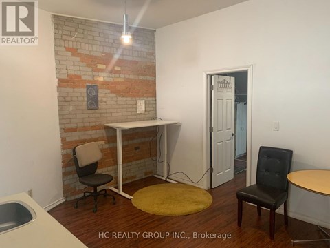 UPPER 2 - 92 PEMBROKE STREET 1 Apartment for Rent