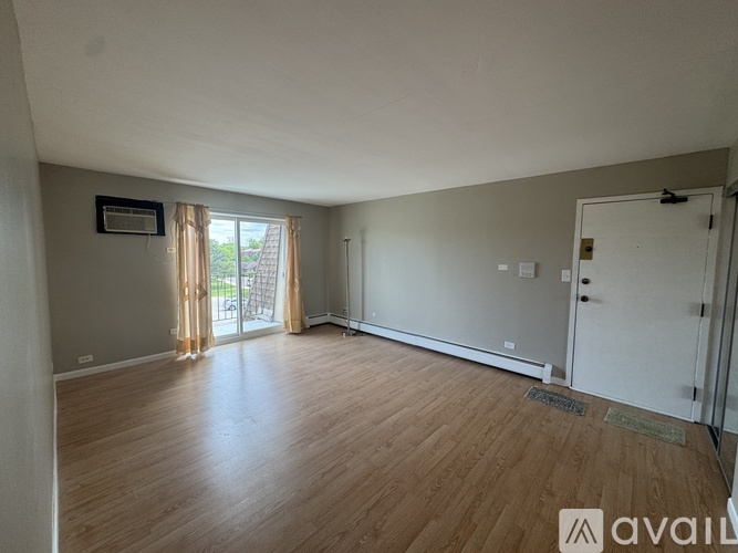 252 Shorewood Dr. 1 Condo for Rent - Photo gallery 1