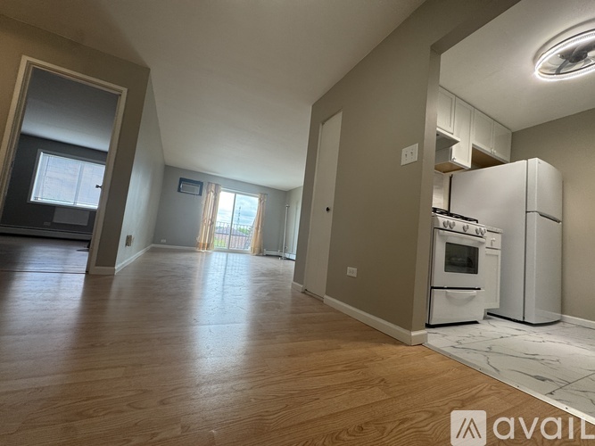 252 Shorewood Dr. 1 Condo for Rent - Photo gallery 5